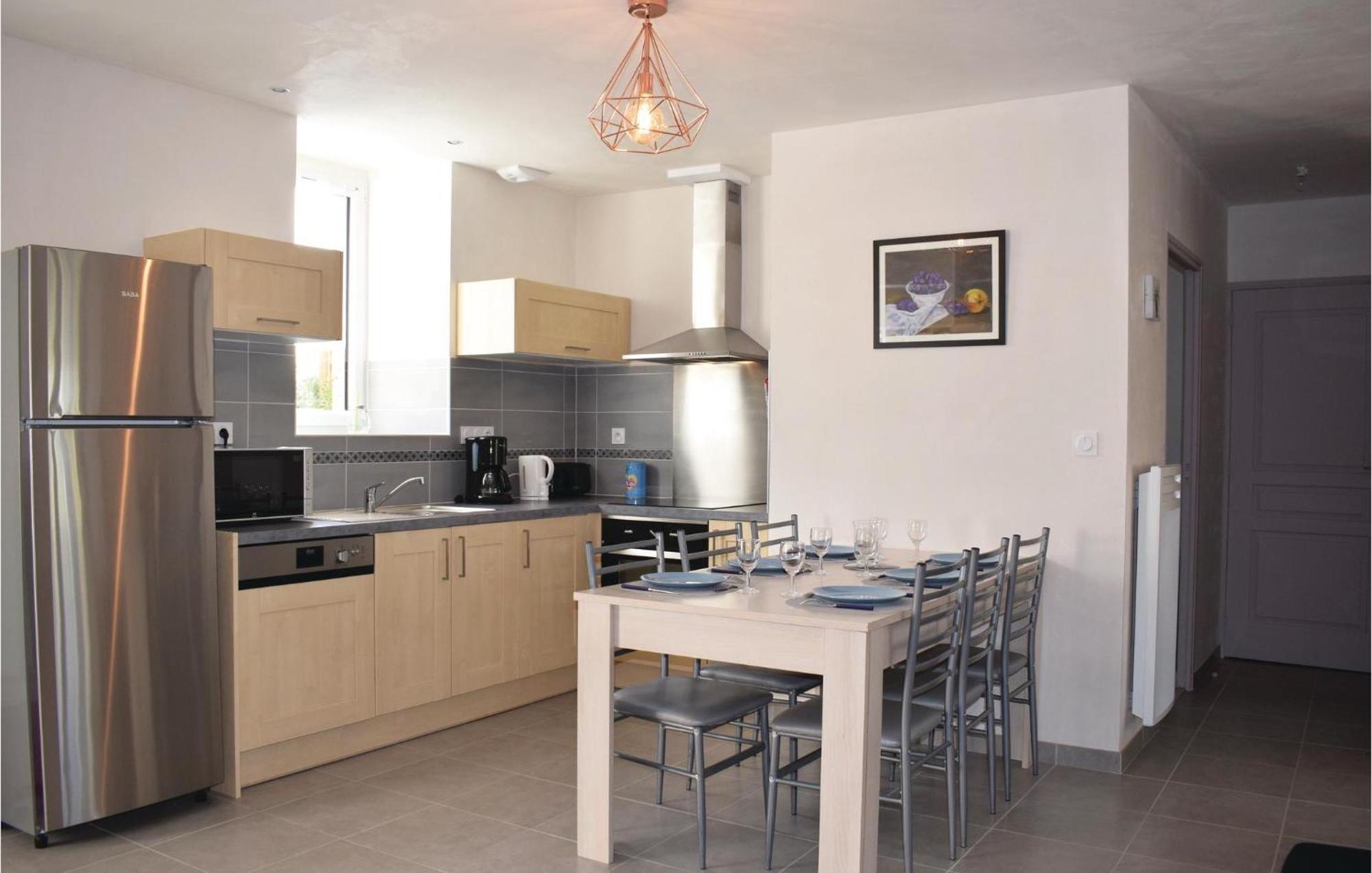 Gorgeous Home In Saint Alban With Kitchen Exterior photo